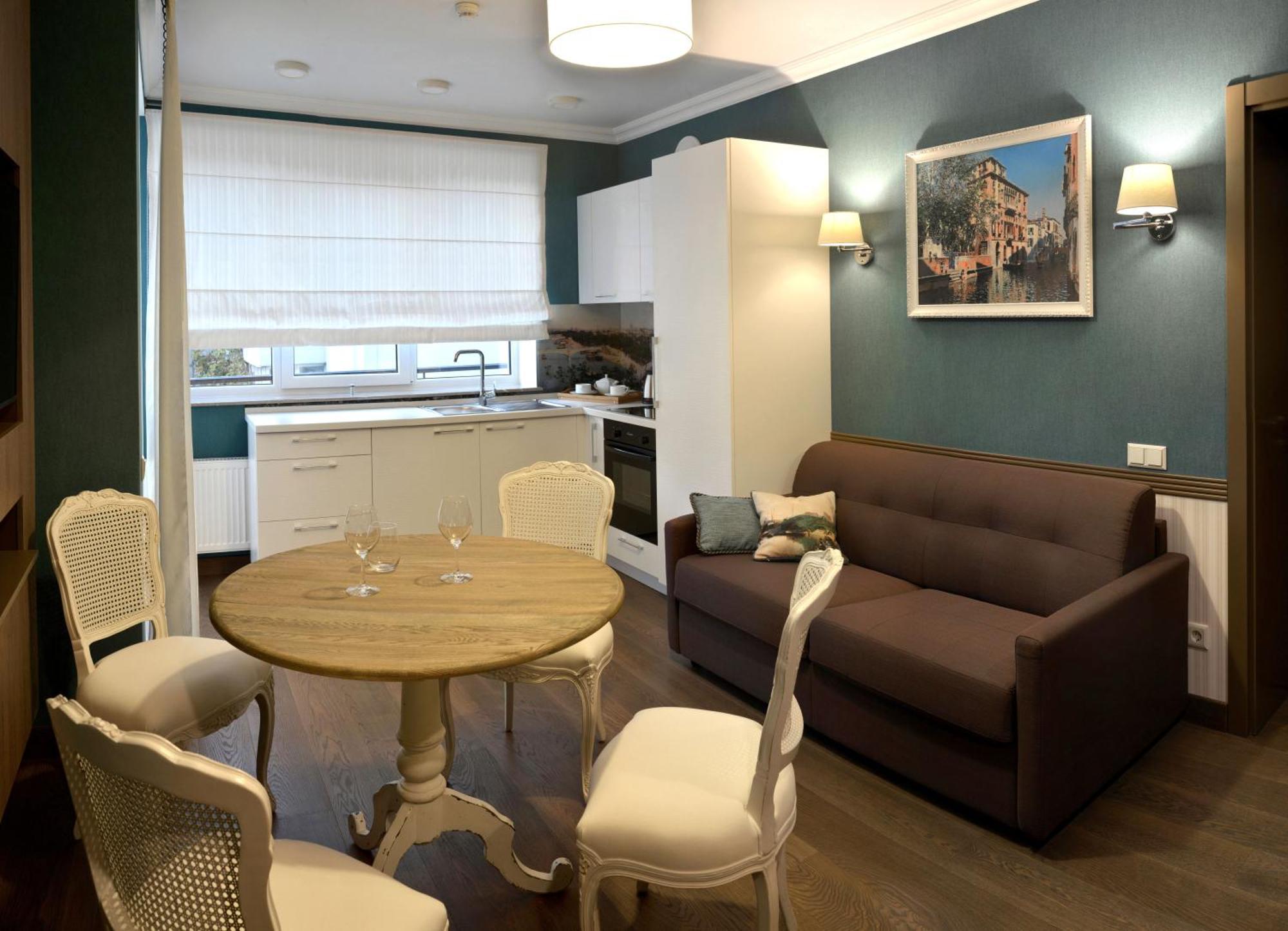 Zentrum Hotel تشيسيناو المظهر الخارجي الصورة